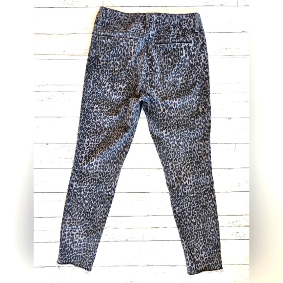 Jessica Simpson Adored Gray Leopard Print Denim Ankle High Rise Jeans Raw Edge - Picture 5 of 11
